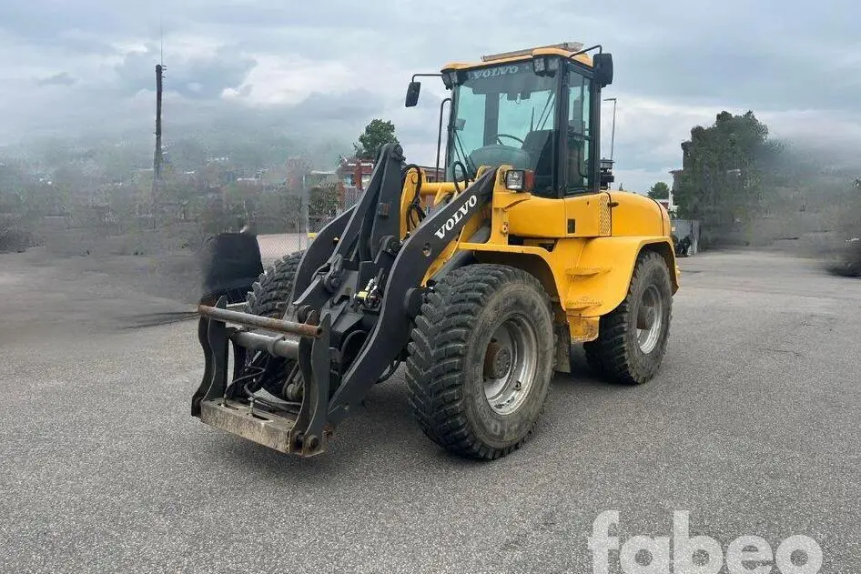 Volvo L40B, 71 kW, дизель, автомат