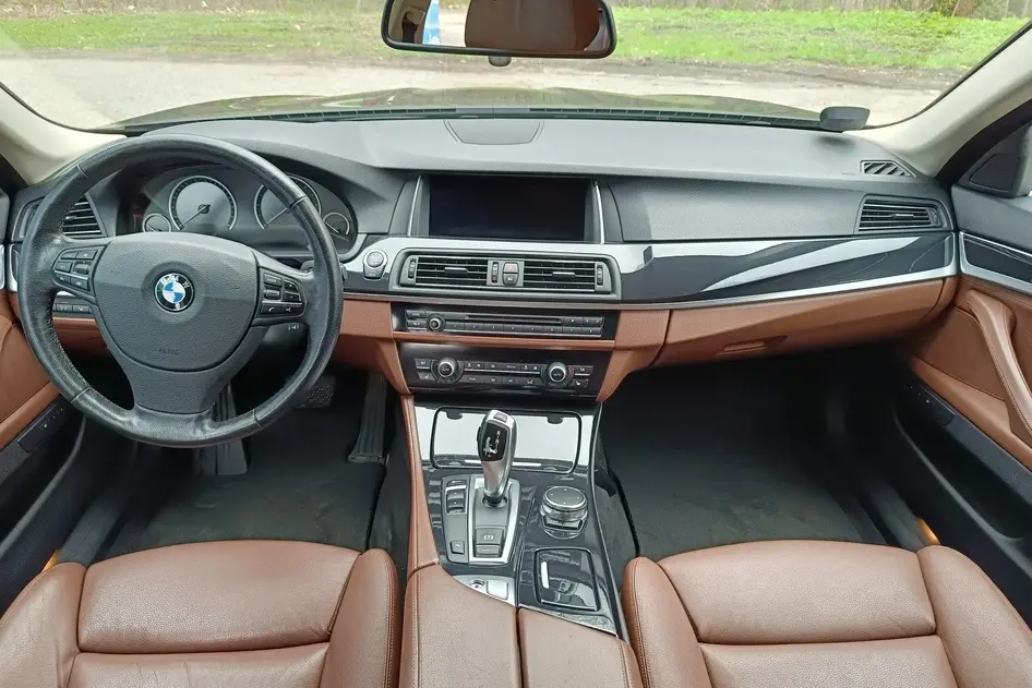 BMW 520, 2.0, 140 kW, дизель, автомат, задний привод