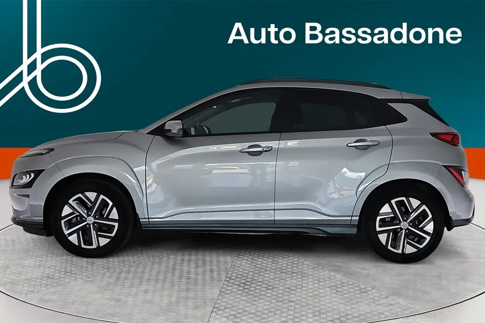 Hyundai Kona, 100 kW, electric, automatic, front-wheel drive