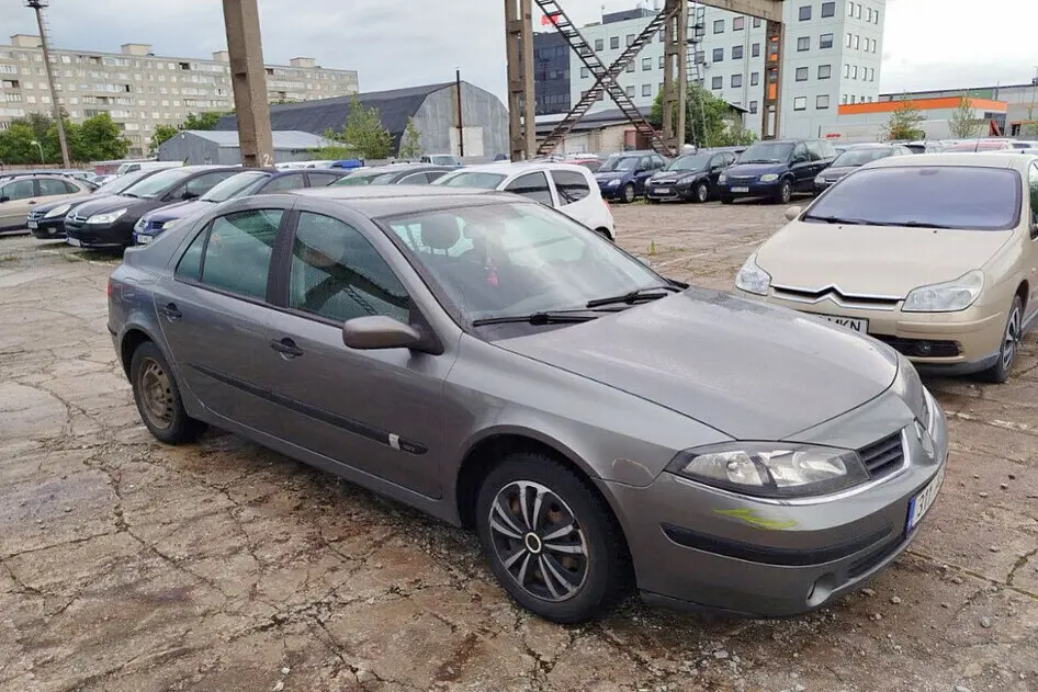 Renault Laguna, 1.6, 82 kW, petrol, manual, front-wheel drive