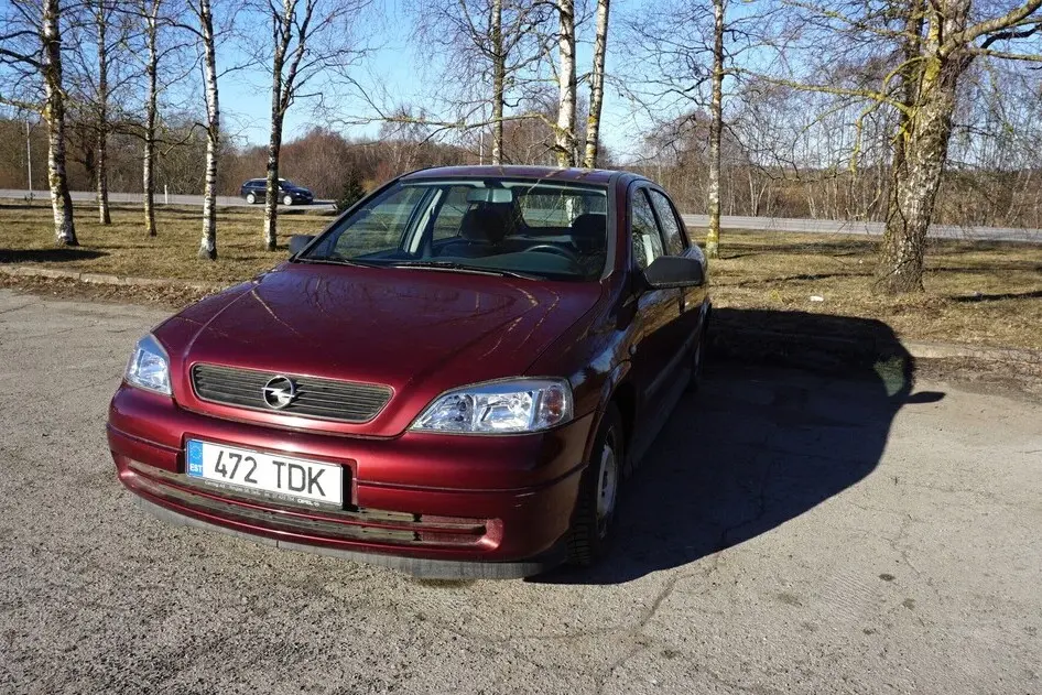 Opel Astra, 1.2, 48 kW, бензин, механическая, передний привод