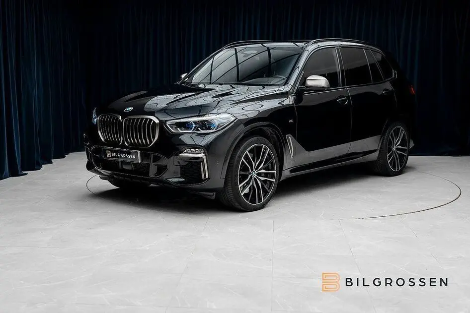 BMW X5, 4.4, 390 kW, petrol, automatic, four-wheel drive