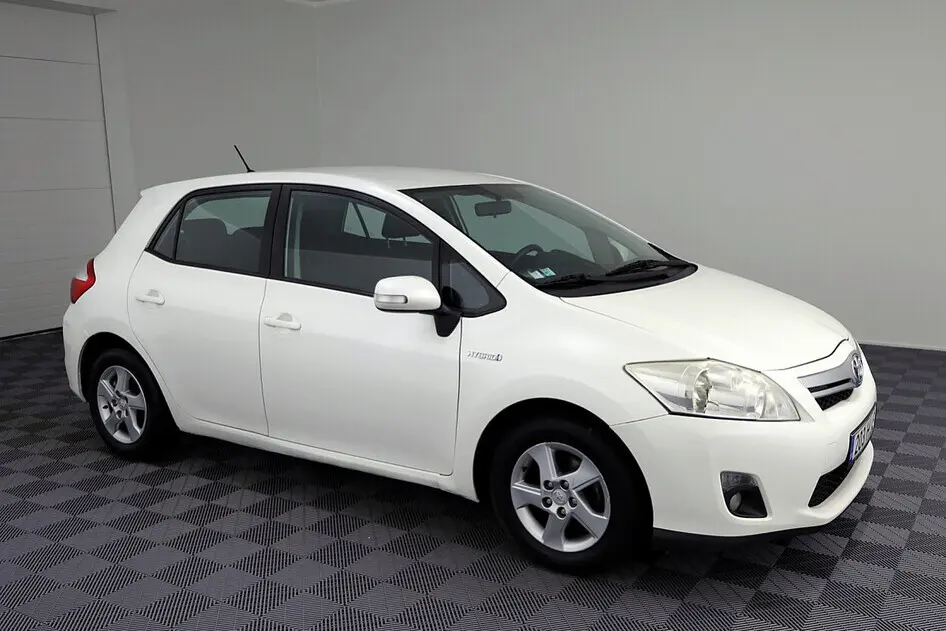 Toyota Auris, 1.8, 73 kW, hübriid, automaat, esivedu