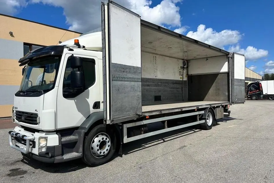 Volvo FL290, 7.1, 217 kW, дизель, автомат, задний привод