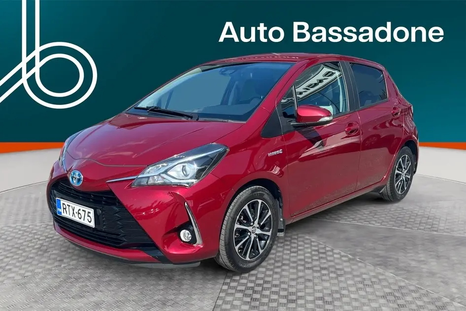 Toyota Yaris, 1.5, 74 kW, гибрид, автомат, передний привод
