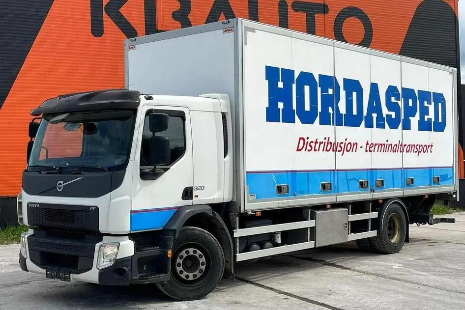 Volvo FE 320 4x2, 2015, 210 kW, diesel, automatic