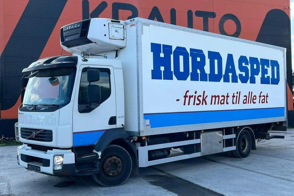 Volvo FL 240 4x2, 181 kW, diisel, manuaal