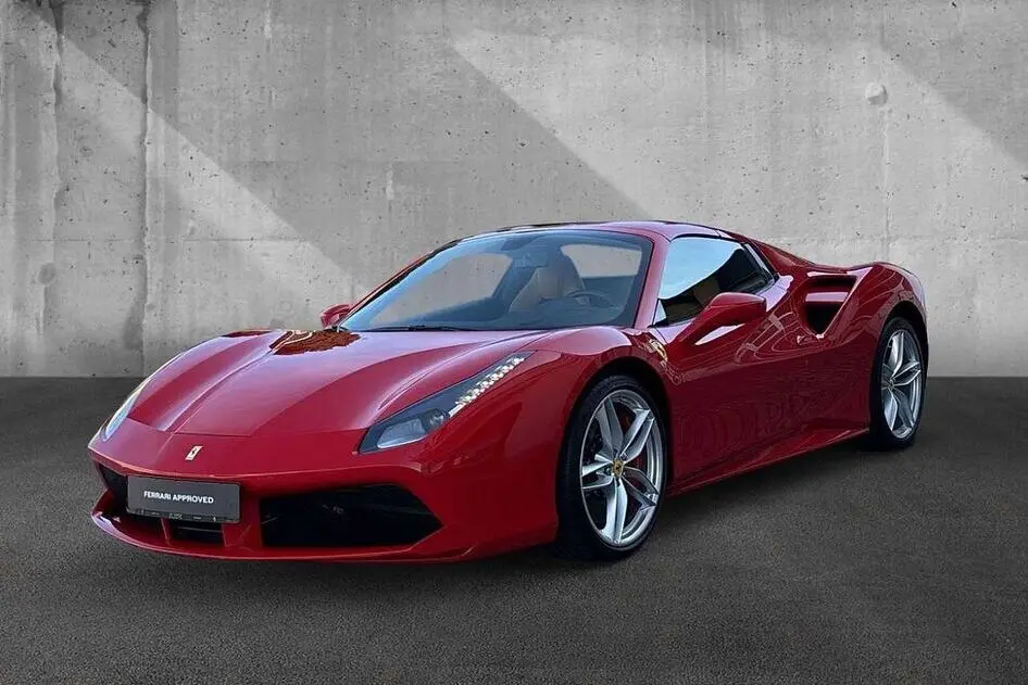 Ferrari 488, 2016, 3.9, 492 kW, бензин, автомат, задний привод