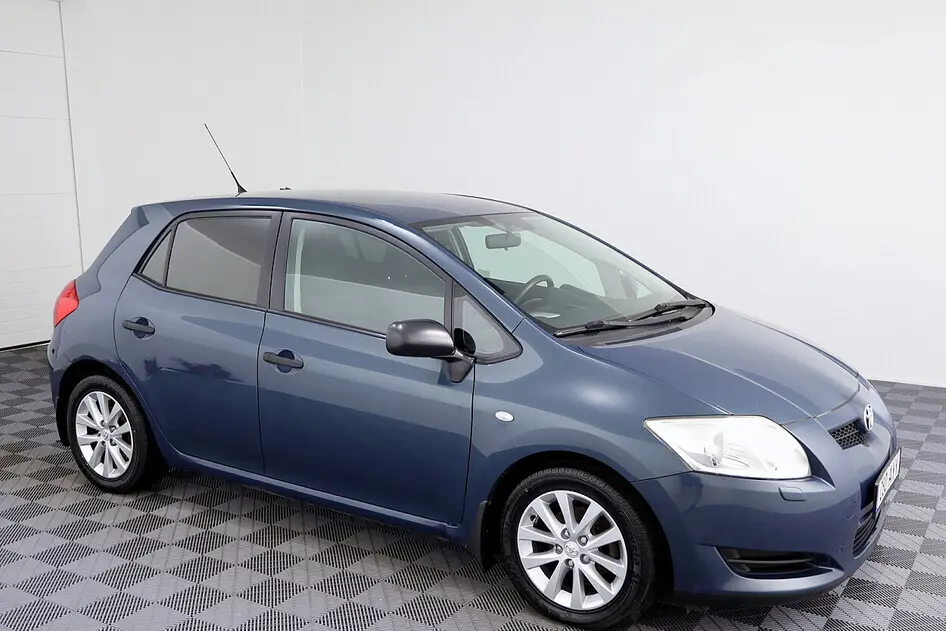 Toyota Auris, 1.4, 96 kW, bensiin, manuaal, esivedu