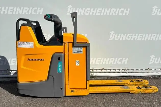 Jungheinrich ERE 225