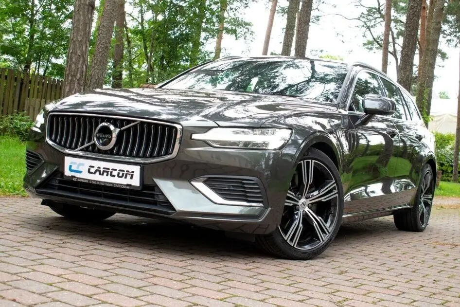 Volvo V60, 2020, 2.0, 288 kW, подключаемый гибрид б+э, автомат, полный привод