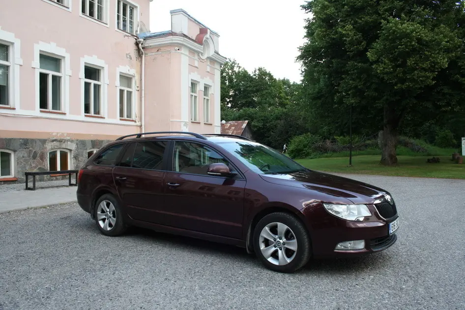 Škoda Superb, 1.4, 92 kW, bensiin, manuaal, esivedu