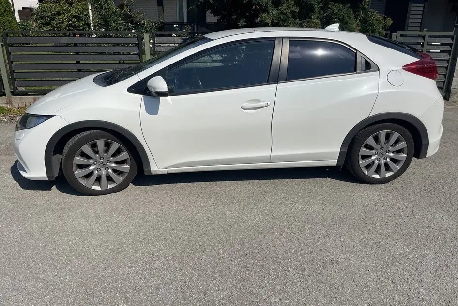 Honda Civic, 1.8, 104 kW, бензин, автомат, передний привод