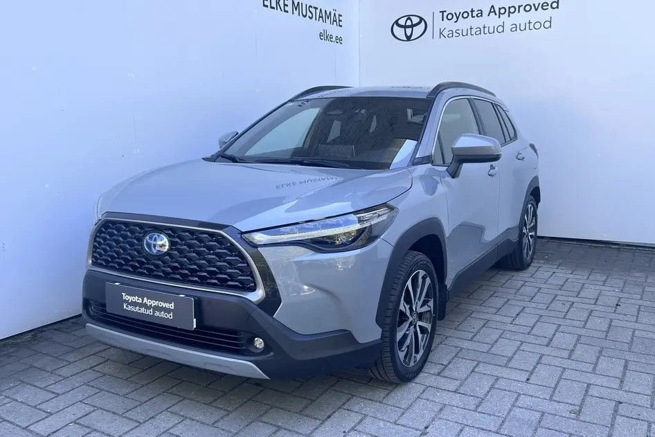 Toyota Corolla Cross, 2.0, 112 kW, hybrid, automatic, front-wheel drive