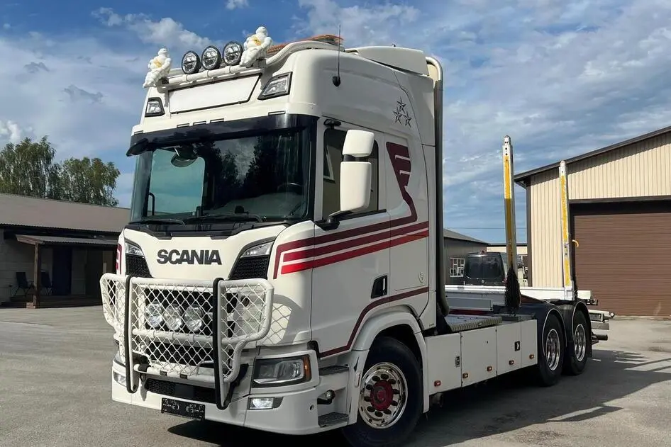 Scania R730, 537 kW, diesel, automatic