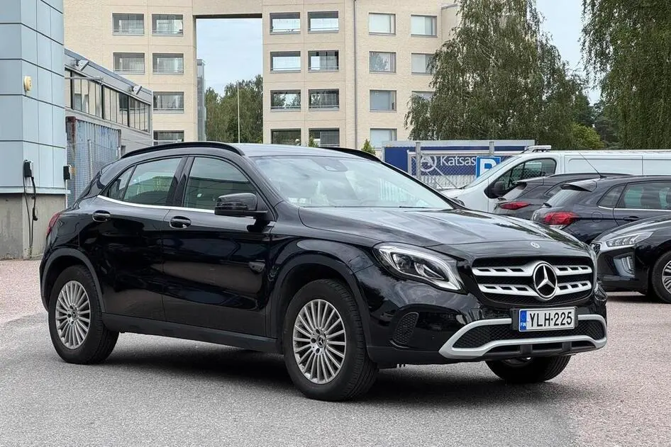 Mercedes-Benz GLA, 1.6, 90 kW, бензин, автомат, передний привод