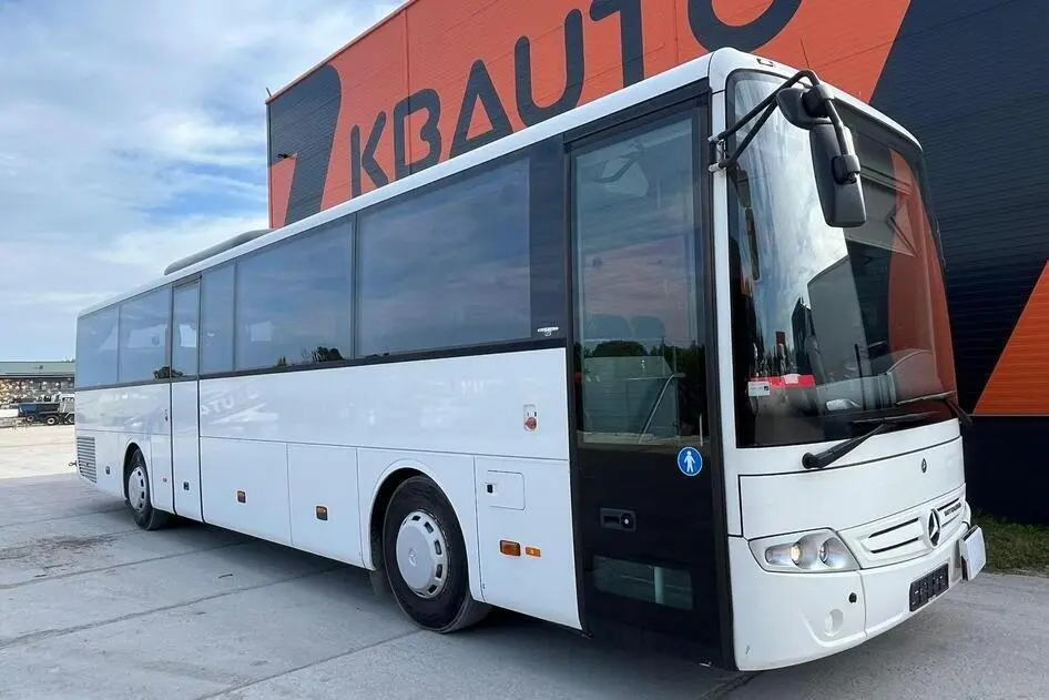 Mercedes-Benz INTOURO 4x2, 220 kW, diesel, automatic