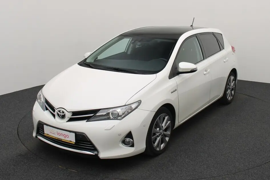 Toyota Auris, 1.8, 73 kW, гибрид, автомат, передний привод