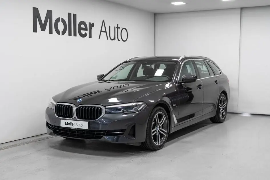 BMW 530, 2.0, 215 kW, подключаемый гибрид, автомат, полный привод