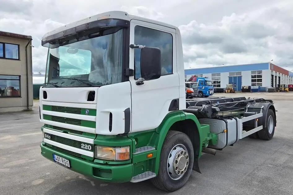 Scania P94 4X2 220, 9.0, 162 kW, дизель, задний привод