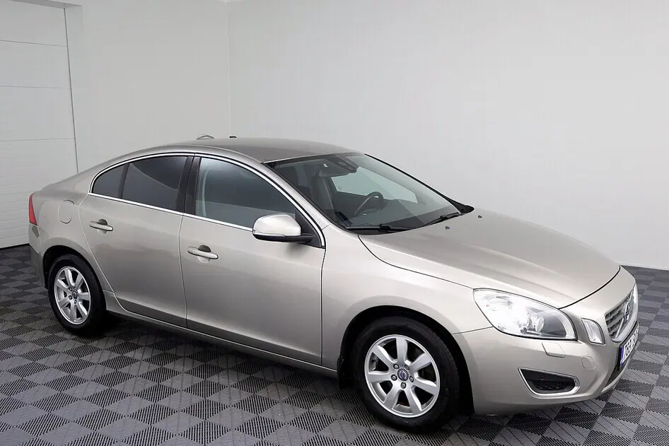 Volvo S60, 2.0, 240 kW, petrol, automatic, front-wheel drive