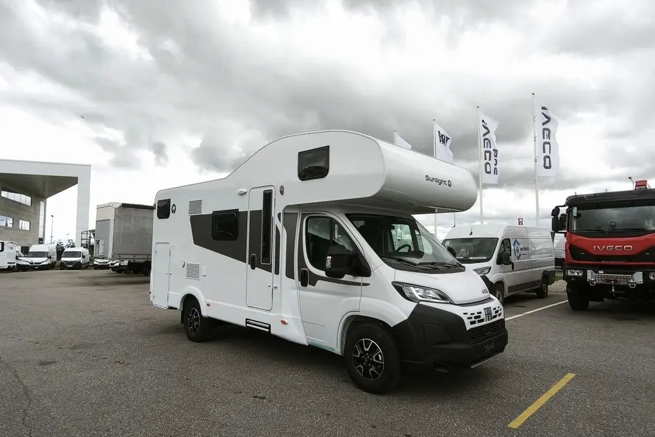Sunlight A68, 2.2, 103 kW, дизель, механическая, передний привод