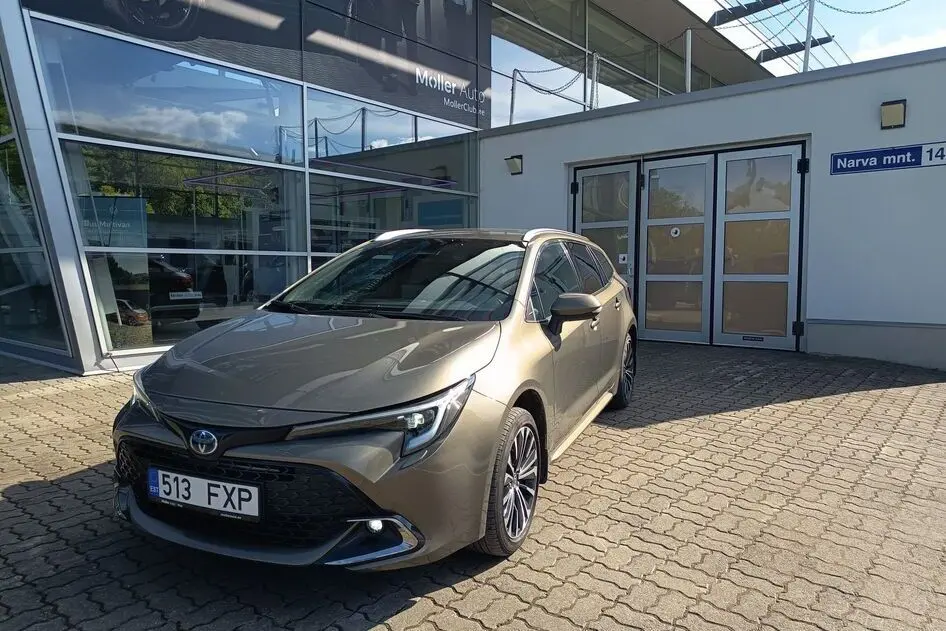 Toyota Corolla, 1.8, 121 kW, plug-in hybrid, automatic, front-wheel drive