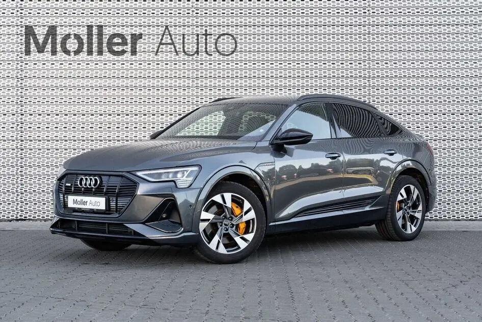 Audi e-tron, 300 kW, электричество, автомат, полный привод