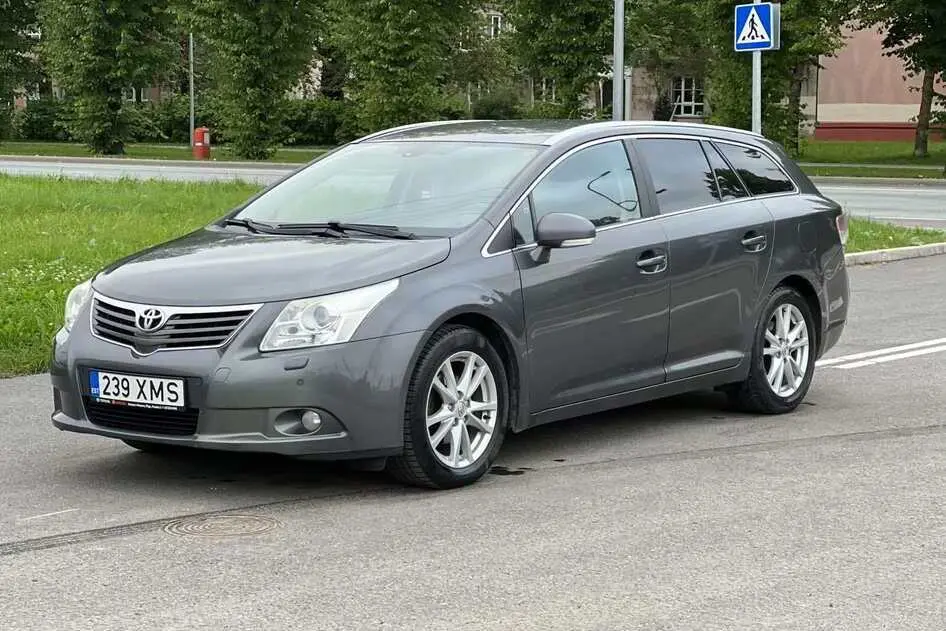 Toyota Avensis, 1.8, 108 kW, бензин, автомат, передний привод