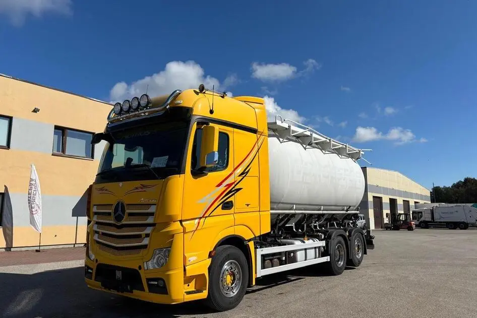 Mercedes-Benz Actros, 2013, 375 kW, diisel, automaat