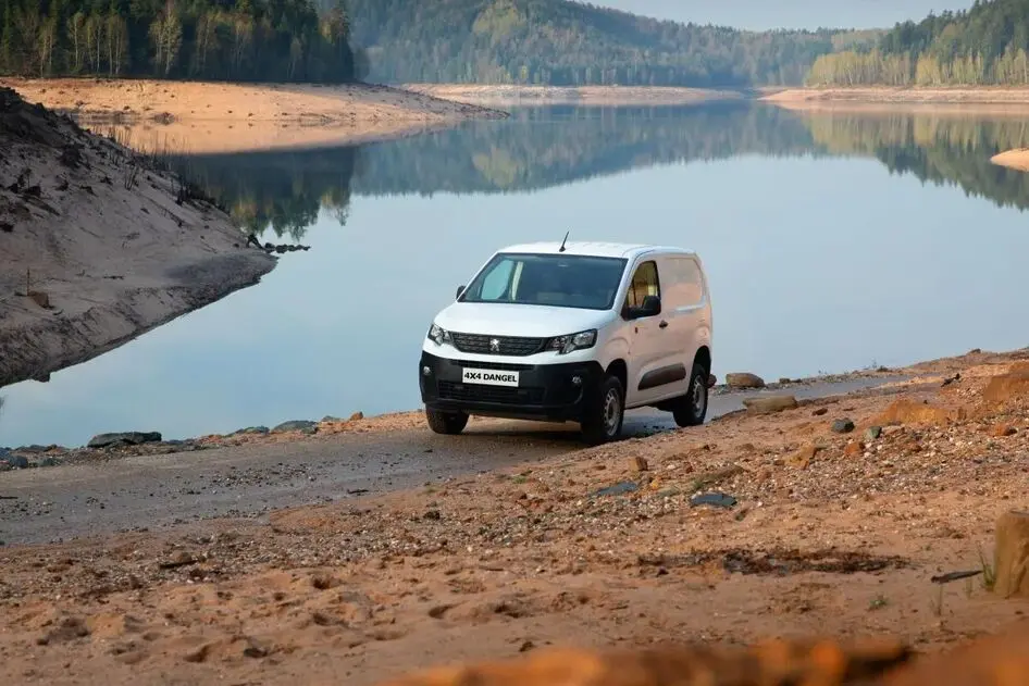 Peugeot Partner, 2024, 1.5, 96 kW, diisel, manuaal, nelikvedu