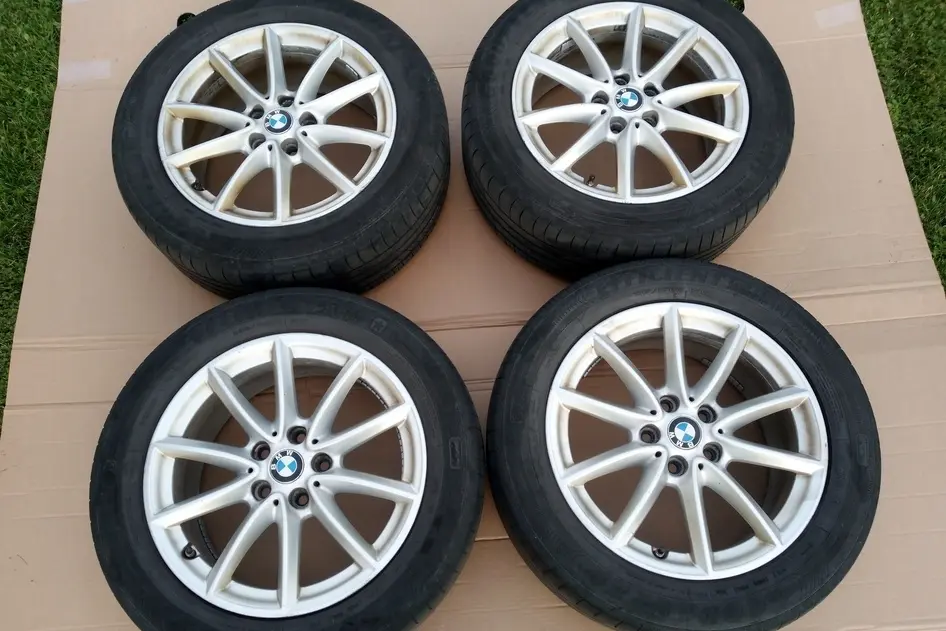 Kasutatud valuvelg<br>BMW (rehvirõhuanduritega, rehvid jäävad velgedele) 6856061 7.5 x 17 5 x 112 66.6