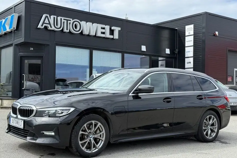 BMW 330, 2021, pistikhübriid b+e, automaat, nelikvedu