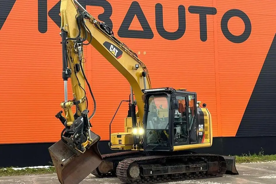 Caterpillar 313 FL, 74 kW, diisel