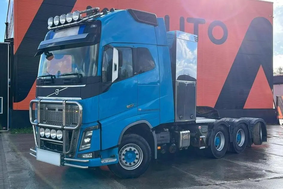 Volvo FH 16 750 8x4, 2016, 552 kW, diesel, automatic