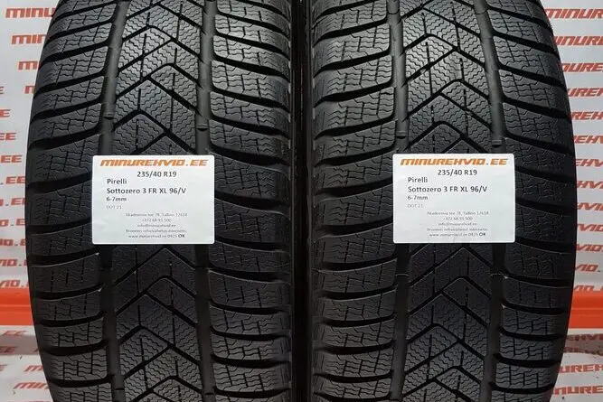 Подержанный нешипованная шина 235/40R19 Pirelli SottoZero 3 FR XL 96/V