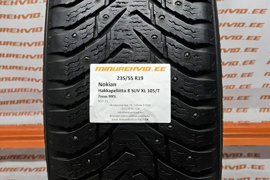 Подержанный шипованная шина 235/55R19 Nokian Hakkapeliitta 8 SUV XL 105/T/