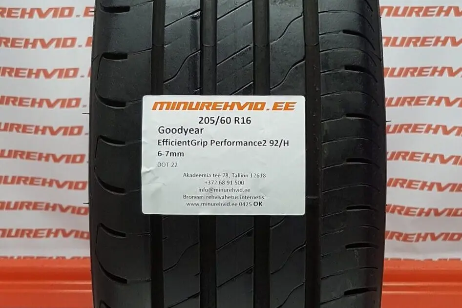 Подержанный летняя шина 205/60R16 GoodYear EfficientGrip Performance 2 92/H