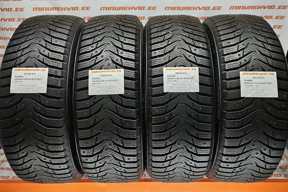 Used studded tire 205/60R16 Kumho WinterCraft Ice Wi31 92/T
