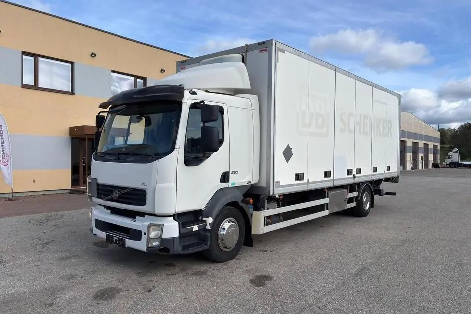 Volvo FL290, 2012, 217 kW, diesel, automatic