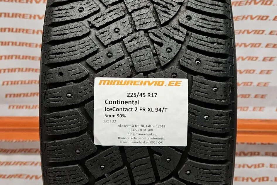 Подержанный шипованная шина 225/45R17 Continental IceContact 2 FR XL 94/T.