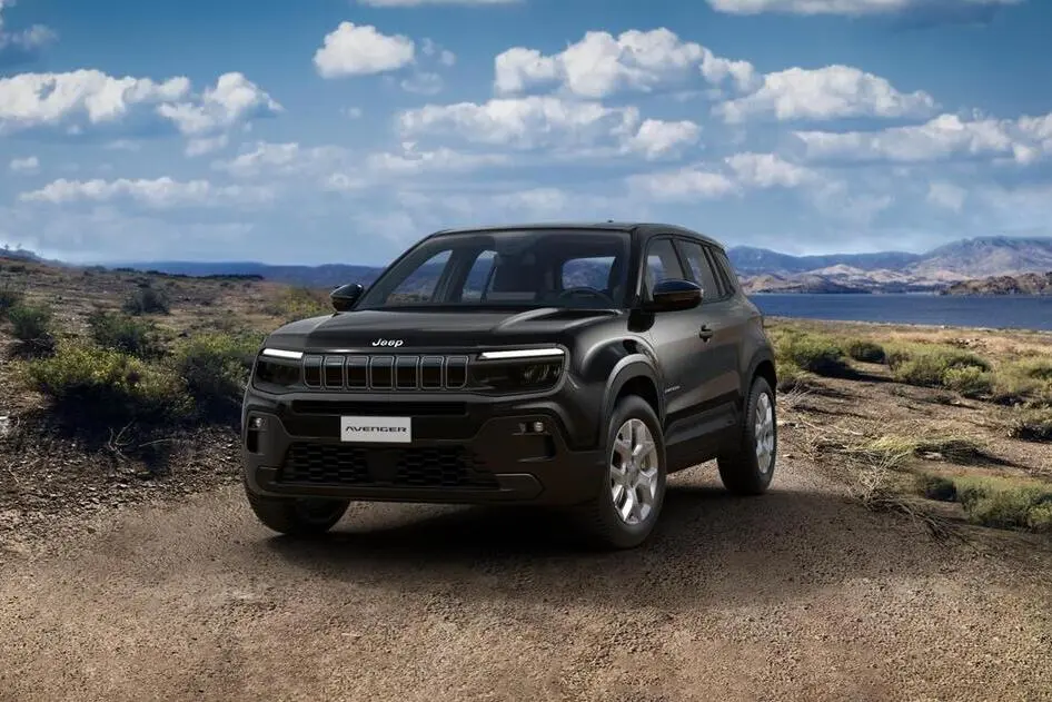 Jeep Avenger, 1.2, 81 kW, гибрид б+э, автомат, передний привод