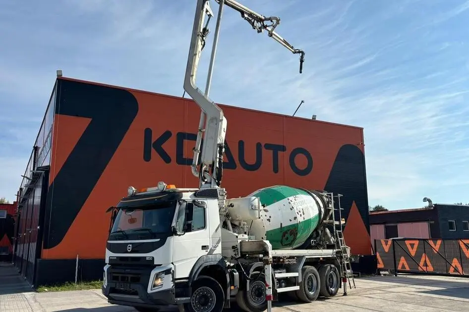Volvo FMX 500 8x4, 2015, 375 kW, diesel, automatic