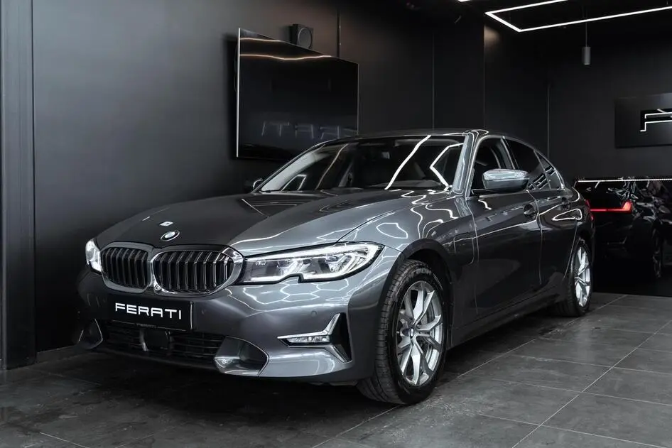 BMW 330, 2020, 2.0, 135 kW, plug-in hybrid p+e, automatic, rear-wheel drive