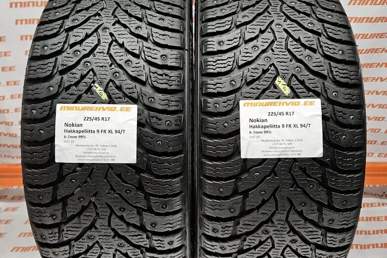 Подержанный шипованная шина 225/45R17 Nokian Hakkapeliitta 9 FR XL 94/T