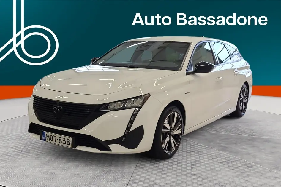 Peugeot 308, 2023, 1.6, 132 kW, подключаемый гибрид б+э, автомат, передний привод