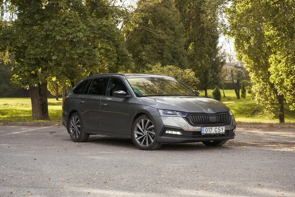 Škoda Octavia, 2022, 1.5, 110 kW, гибрид б+э, автомат, передний привод