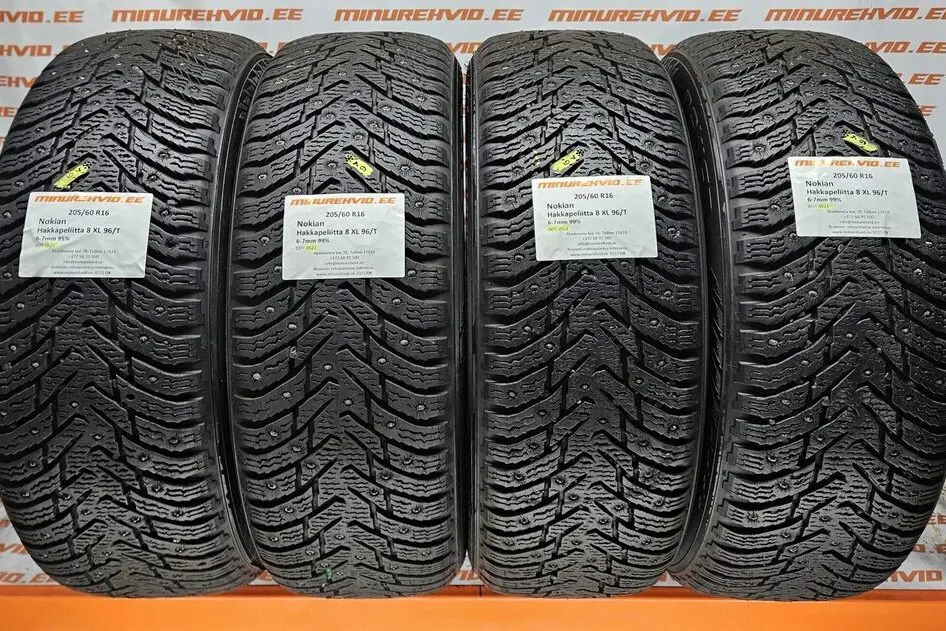 Kasutatud naastrehv 205/60R16 Nokian Hakkapeliitta 8 XL 96/T.