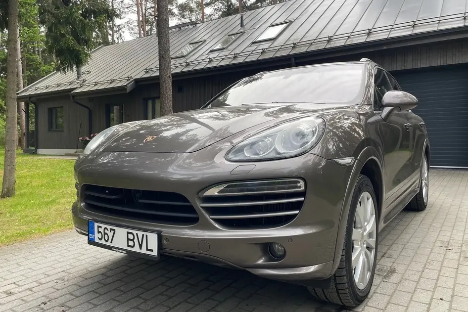 Porsche Cayenne, 2012, 3.0, 180 kW, diesel, automatic, four-wheel drive