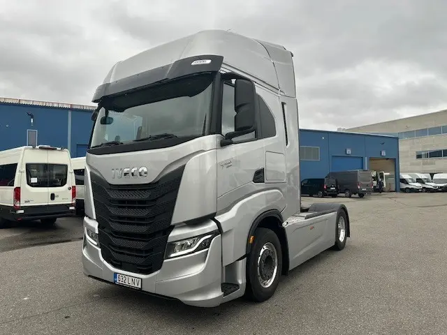 Iveco S-Way, 2023, 12.9, 357 kW, diisel, manuaal, tagavedu